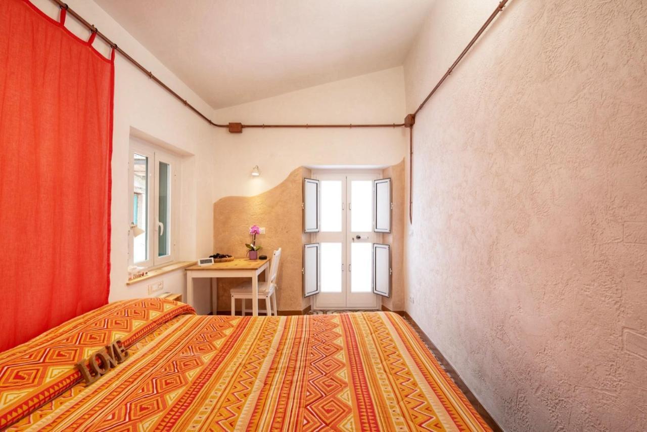 La Terrazza Sul Lago Turano Castel di Tora Kültér fotó