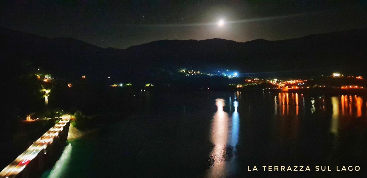 La Terrazza Sul Lago Turano Castel di Tora Kültér fotó